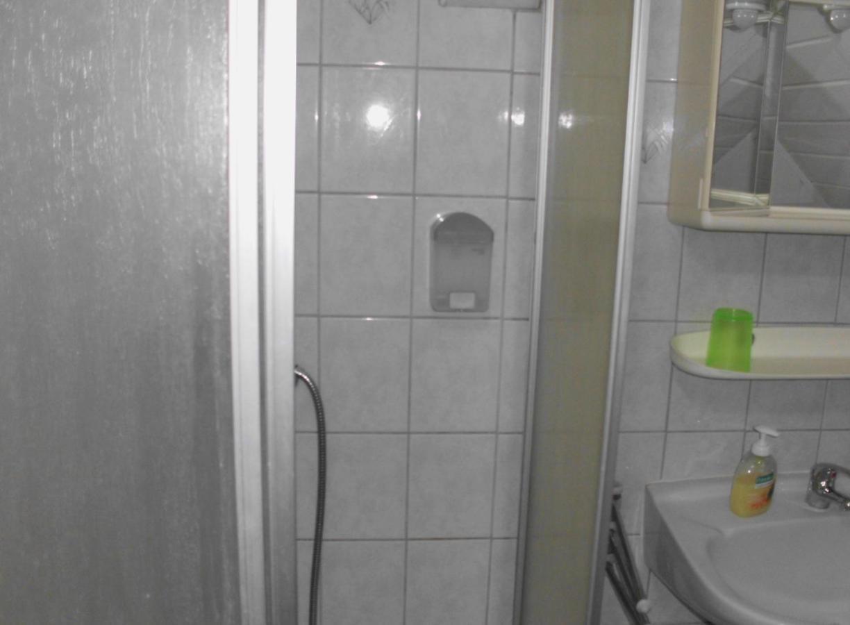 Lovely Apartment 2 Et Inkl Parkplatz Nach Verfuegbarkeit Essen Exterior foto