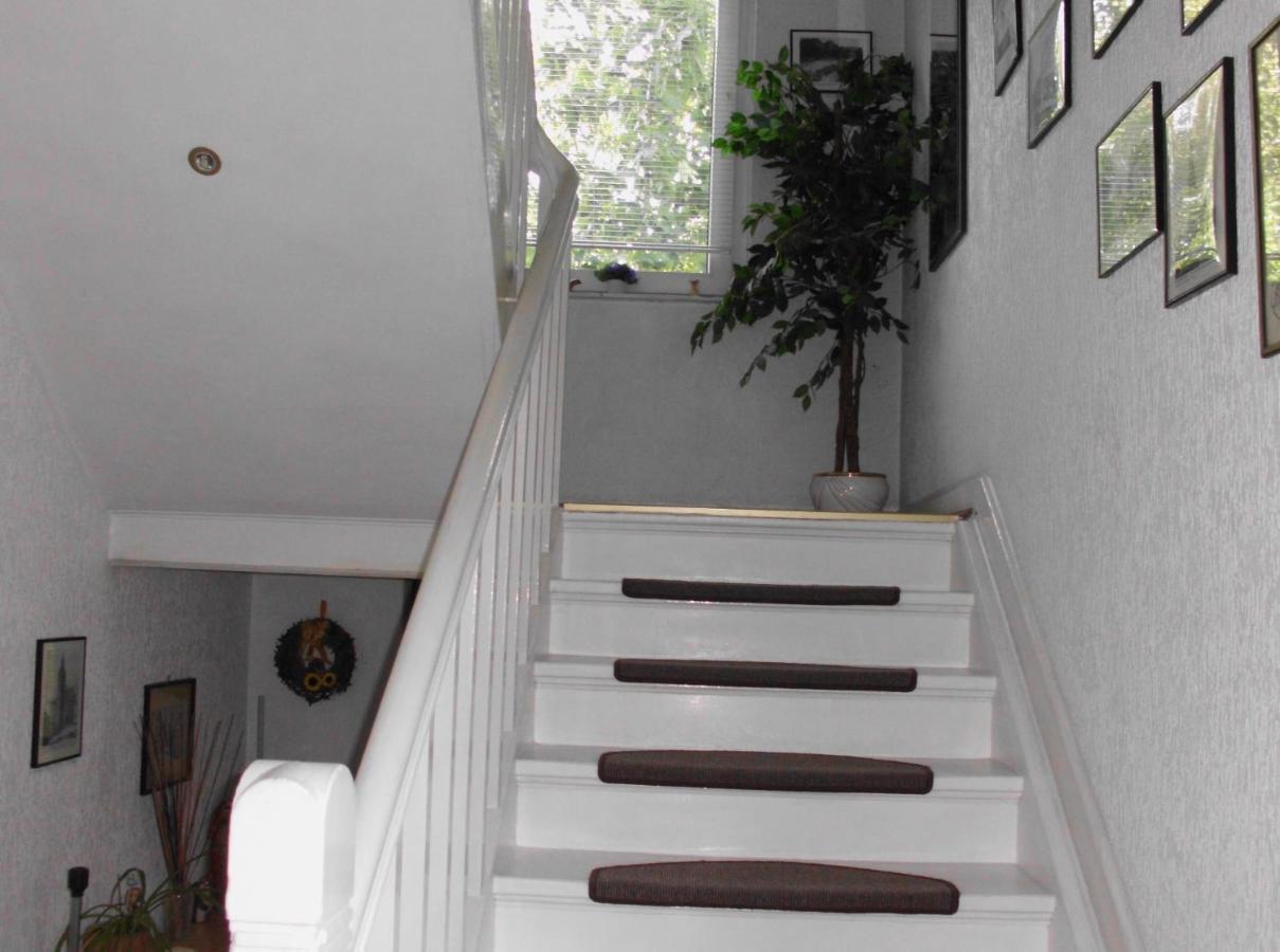 Lovely Apartment 2 Et Inkl Parkplatz Nach Verfuegbarkeit Essen Exterior foto